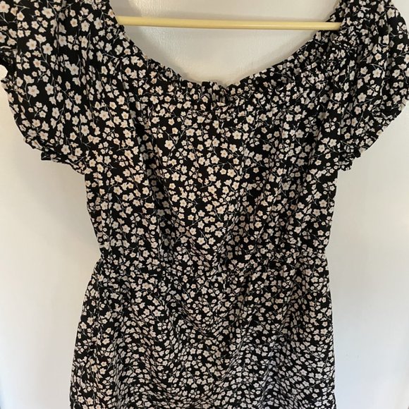 Blush black floral print romper - size Lge, gently used, - Picture 1 of 4